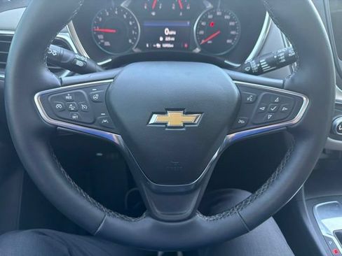 Used 2024 Chevrolet Equinox LT FWD image 17