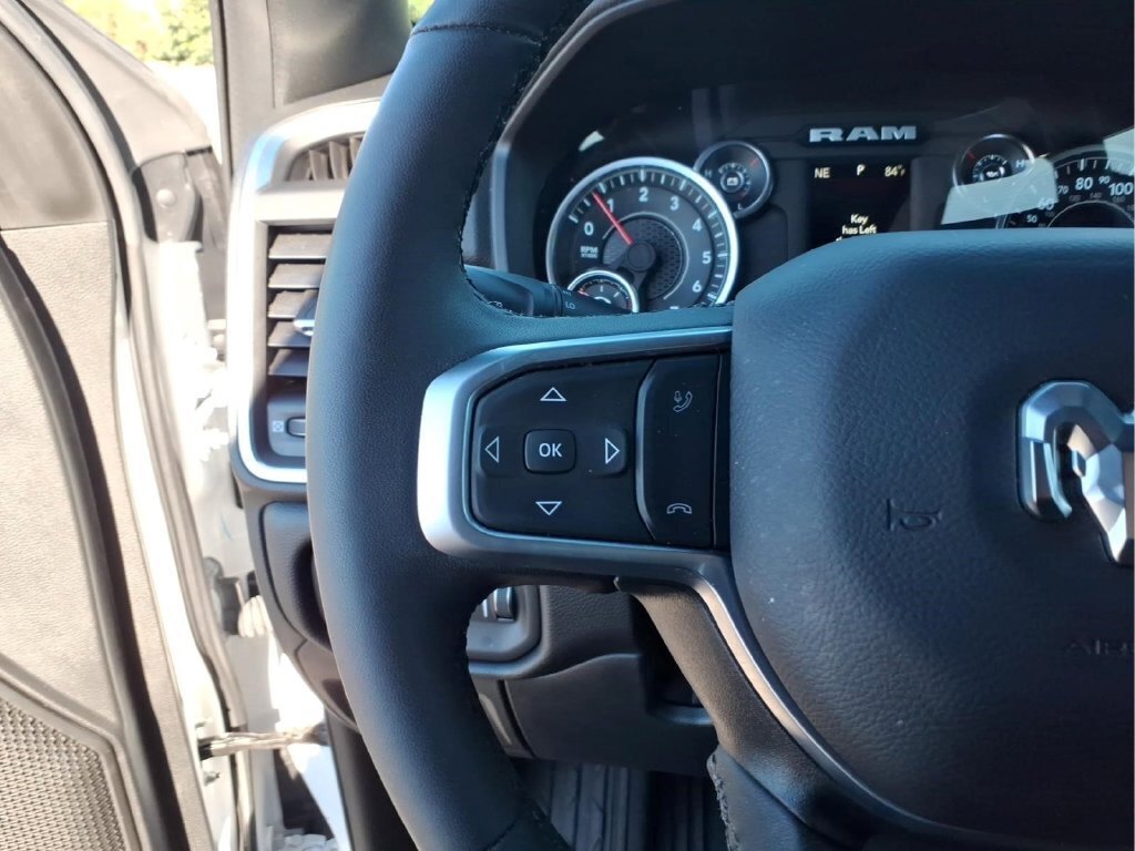 Used 2025 RAM 1500 Big Horn AWD/4WD image 24