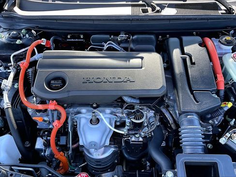 Used 2025 Honda Accord Sport image 30