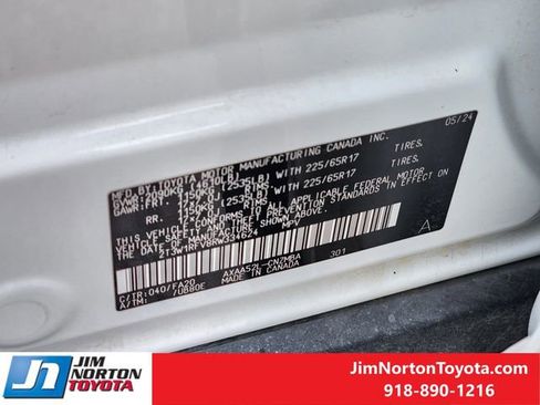 Used 2024 Toyota RAV4 XLE image 33