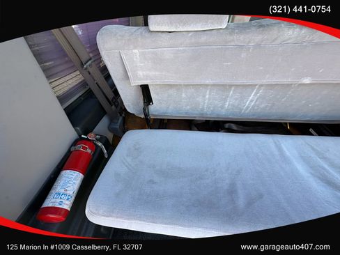 Used 2003 Ford E-150 and Econoline 150 Commercial Van 3D image 65