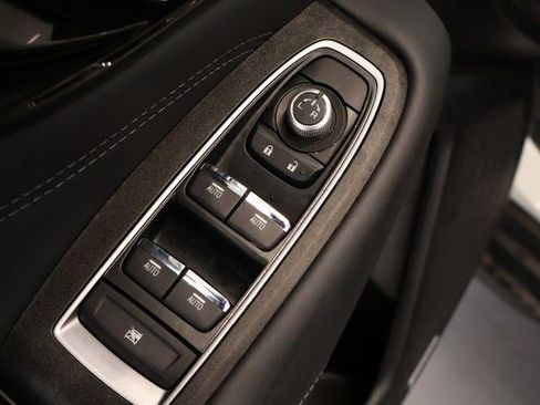 Certified 2025 Subaru Outback Limited image 10