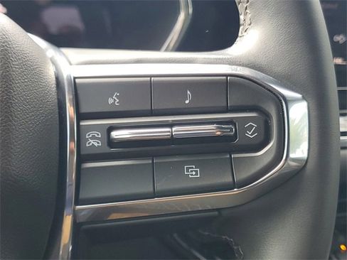 Certified 2023 GMC Canyon Elevation w/ Convenience Package image 21