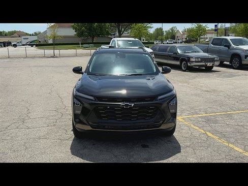 Used 2024 Chevrolet Trax ACTIV w/ Sunroof Package FWD image 31
