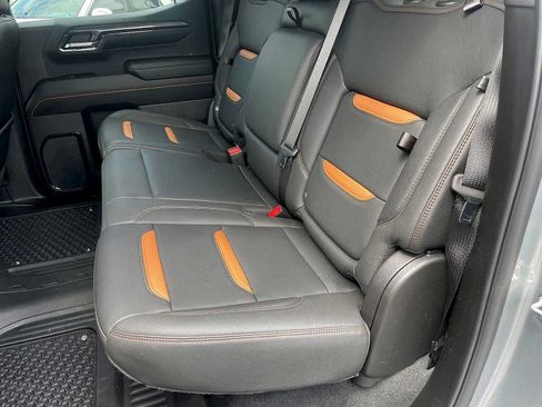 Used 2024 GMC Sierra 1500 AT4 w/ Technology Package AWD/4WD image 22