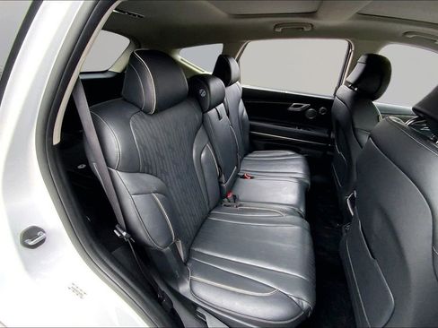 Used 2021 Genesis GV80 2.5T w/ Advanced Package 02 image 17