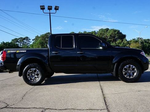 Used 2019 Nissan Frontier Desert Runner image 3