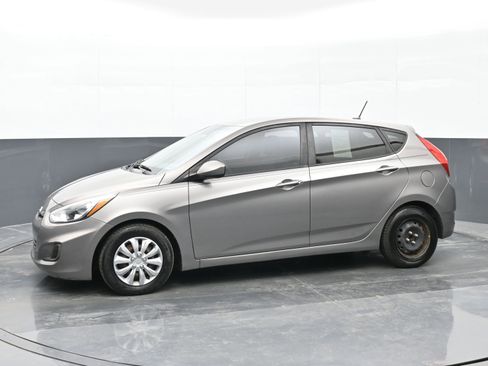 Used 2017 Hyundai Accent SE image 5