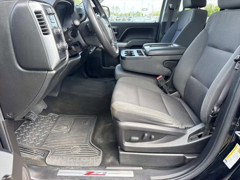 Used 2017 Chevrolet Silverado 1500 LT w/ Midnight Edition AWD/4WD image 29