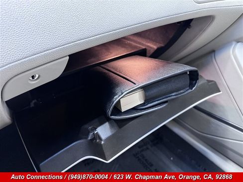 Used 2010 Cadillac CTS Luxury RWD image 27