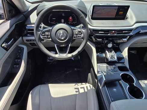 Used 2024 Acura MDX FWD w/ Technology Package image 12