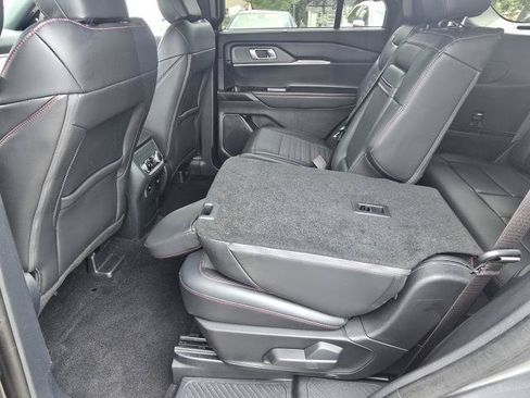 Used 2025 Ford Explorer ST-Line w/ Premium Package AWD/4WD image 30