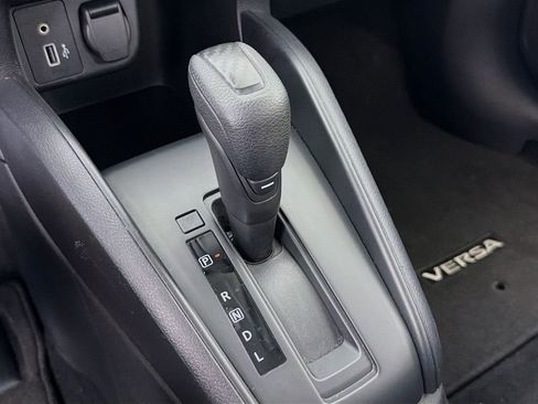 Used 2025 Nissan Versa S FWD image 19