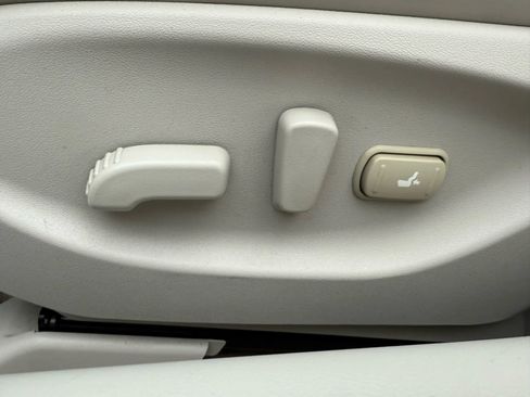 Used 2020 INFINITI Q50 Luxe w/ Essential Package (3.0T Luxe) image 19