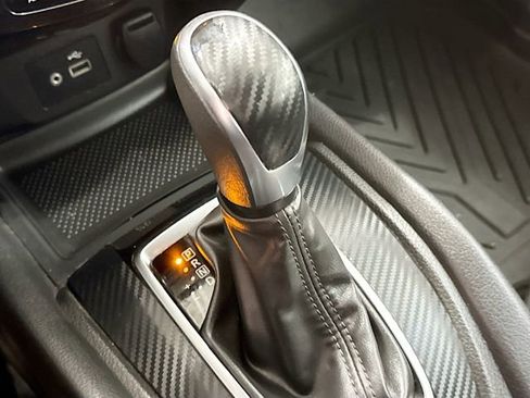 Used 2020 Nissan Rogue S image 14