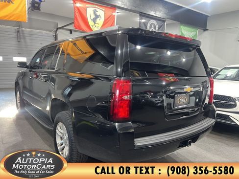 Used 2019 Chevrolet Suburban LT AWD/4WD image 3