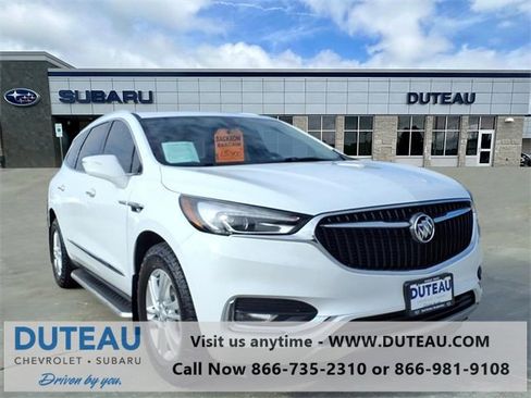 Used 2020 Buick Enclave Essence w/ Sound and Sites Package image 1