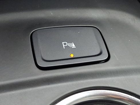 Used 2024 Chevrolet Equinox LT image 24