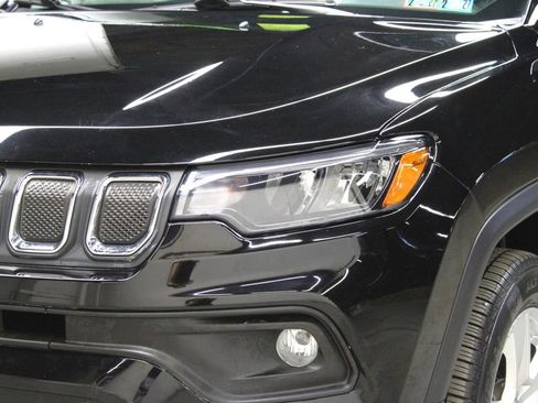 Used 2022 Jeep Compass Latitude image 34