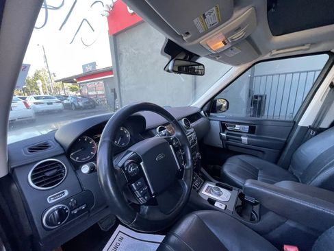 Used 2016 Land Rover LR4 HSE Silver Edition AWD/4WD image 9