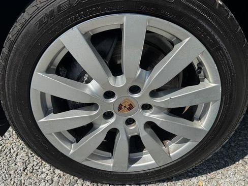 Used 2014 Porsche Cayenne image 16