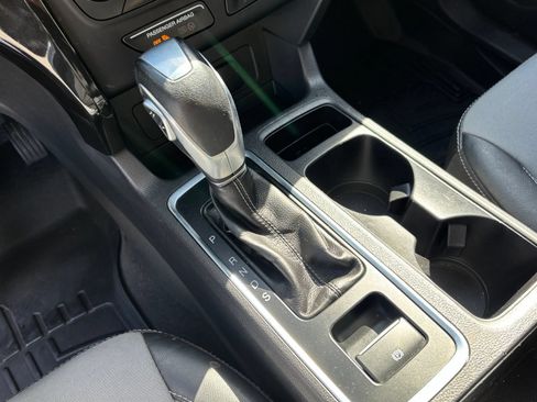 Used 2019 Ford Escape SE AWD/4WD image 18