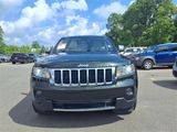 Used 2011 Jeep Grand Cherokee Limited image 2