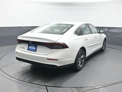 Used 2023 Honda Accord EX image 6