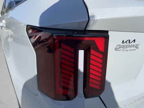 New 2026 Kia Sorento SX image 7