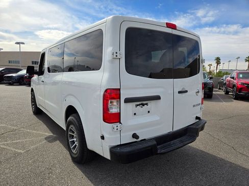 Used 2017 Nissan NV 3500 S image 3