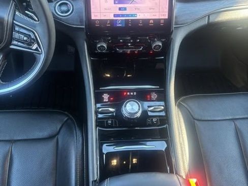 Used 2023 Jeep Grand Cherokee Overland image 30