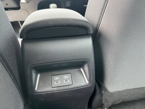 Used 2025 Toyota Corolla LE FWD image 23