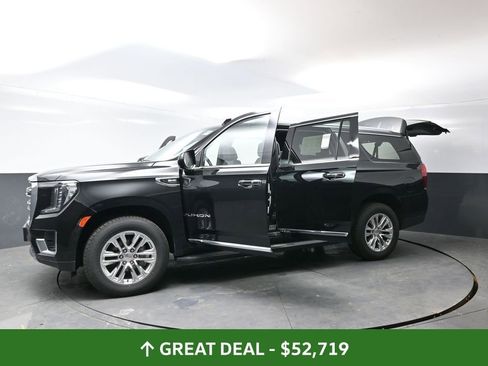Used 2024 GMC Yukon XL SLT AWD/4WD image 64