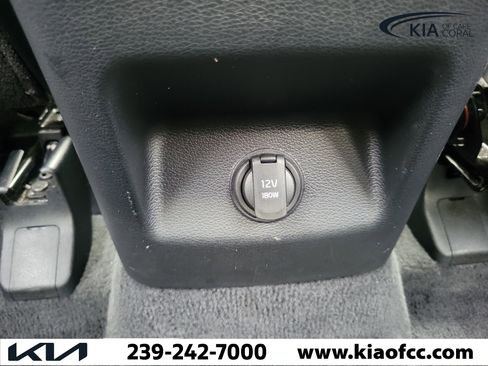Certified 2024 Kia Telluride S w/ S Sunroof Package AWD/4WD image 17