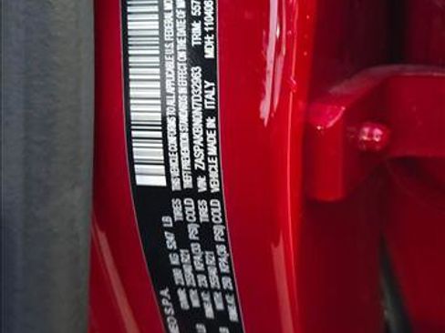 Used 2022 Alfa Romeo Stelvio Veloce AWD/4WD image 16