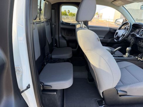 Used 2021 Toyota Tacoma SR image 18