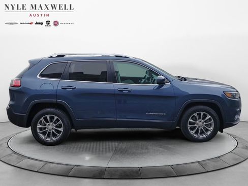 Used 2020 Jeep Cherokee Latitude Plus w/ Comfort/Convenience Group image 18