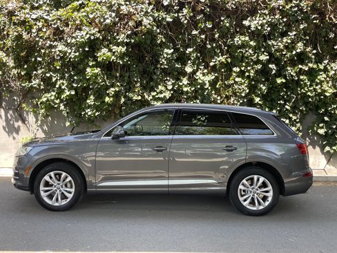 Used 2019 Audi Q7 2.0T Premium w/ Convenience Package AWD/4WD image 1