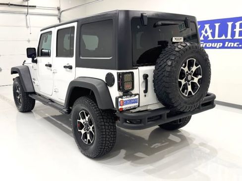 Used 2014 Jeep Wrangler Unlimited Sport w/ Quick Order Package 24S AWD/4WD image 6