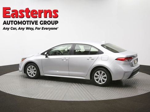Used 2022 Toyota Corolla LE FWD image 61