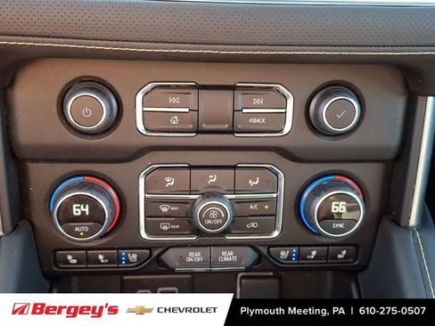 Certified 2024 Chevrolet Suburban Premier AWD/4WD image 20