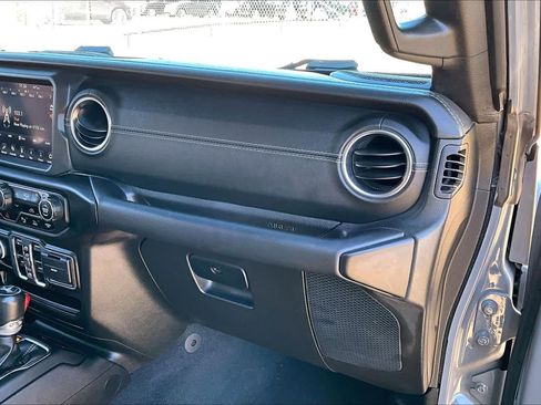 Used 2021 Jeep Wrangler Unlimited Sahara w/ Safety Group image 17