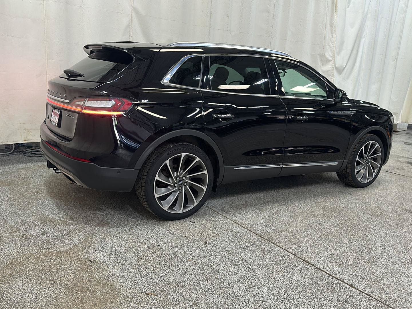 Used 2020 Lincoln Nautilus Reserve w/ Equipment Group 202A AWD/4WD image 5