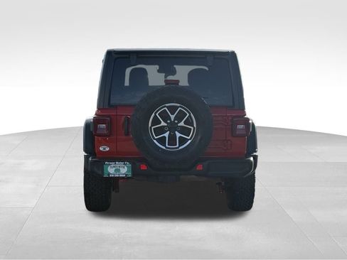 Used 2024 Jeep Wrangler Rubicon w/ Technology Group image 7