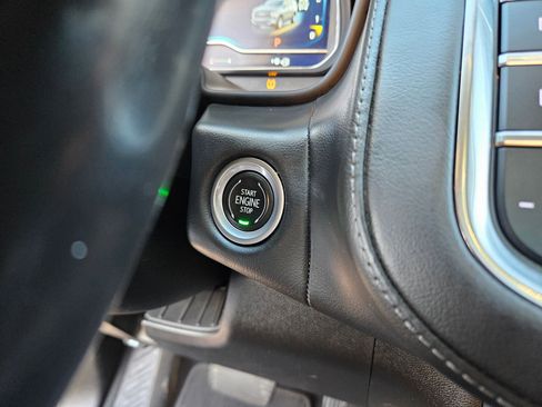 Used 2022 Chevrolet Tahoe Z71 image 22