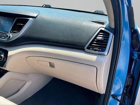 Used 2018 Hyundai Tucson Value FWD image 18
