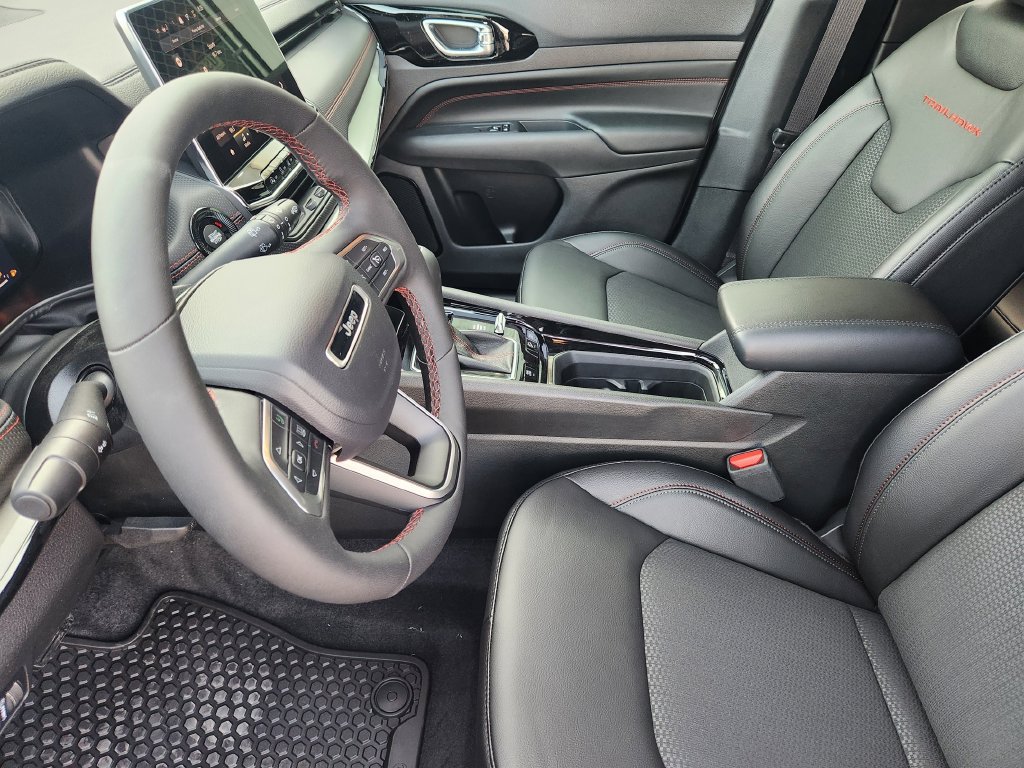 New 2026 Jeep Compass Trailhawk AWD/4WD image 10