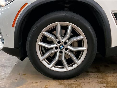 Used 2023 BMW X5 xDrive40i w/ Parking Assistance Package image 12