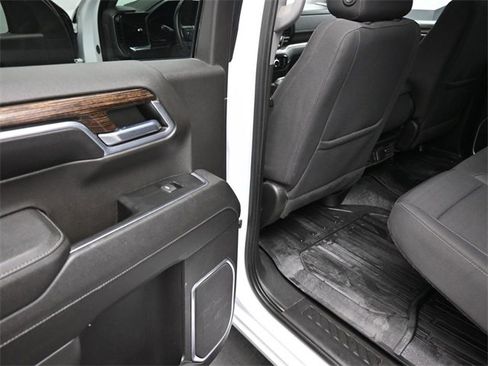 Used 2023 GMC Sierra 1500 SLE image 18