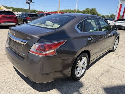 Used 2013 Nissan Altima 2.5 SL FWD image 9